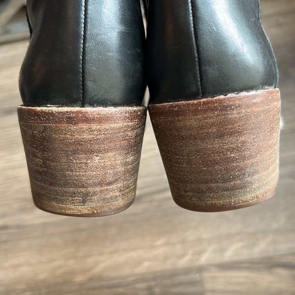Madewell Black Leather Ankle Boots | 6.5 - Picture 5 of 7